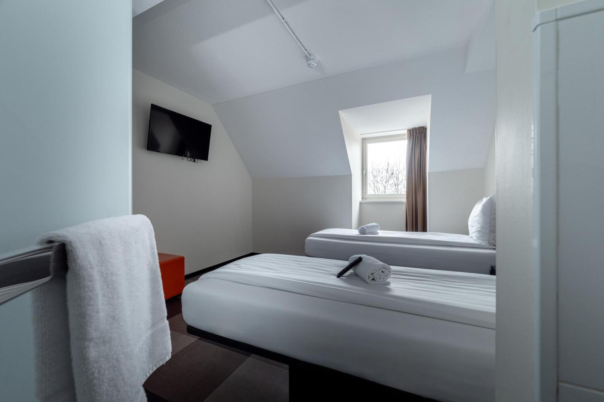 Easyhotel Centre Hotel